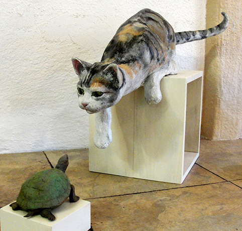 Sculpture of a cat and turtle